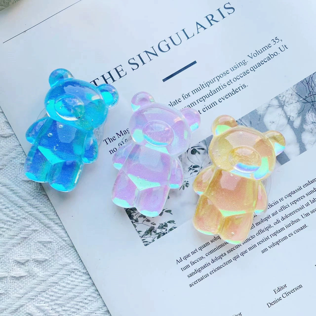 Fun Frosted Bear Epoxy Finger Holder